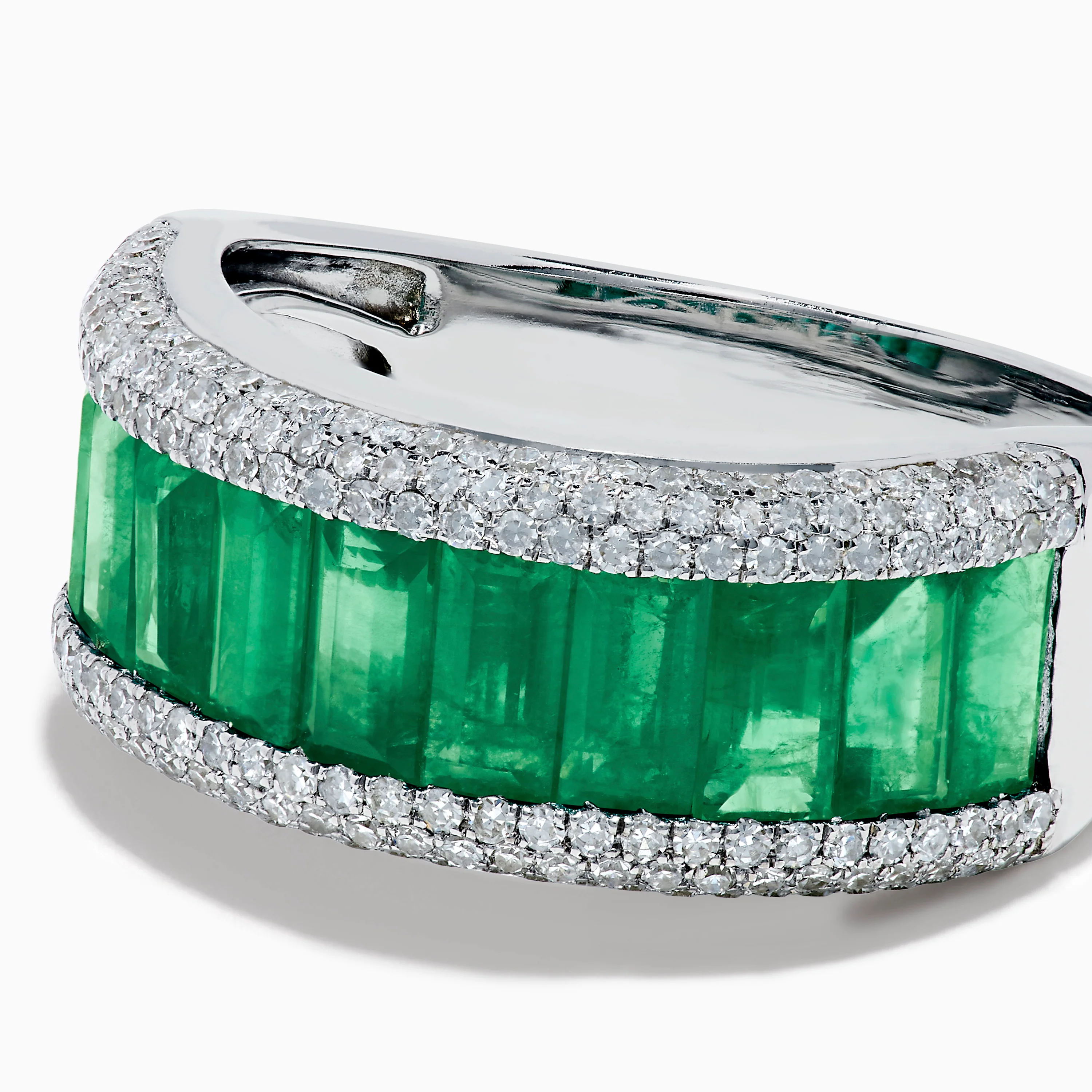 14K White Gold Emerald Baguette and Diamond Pavé Ring - Image 2