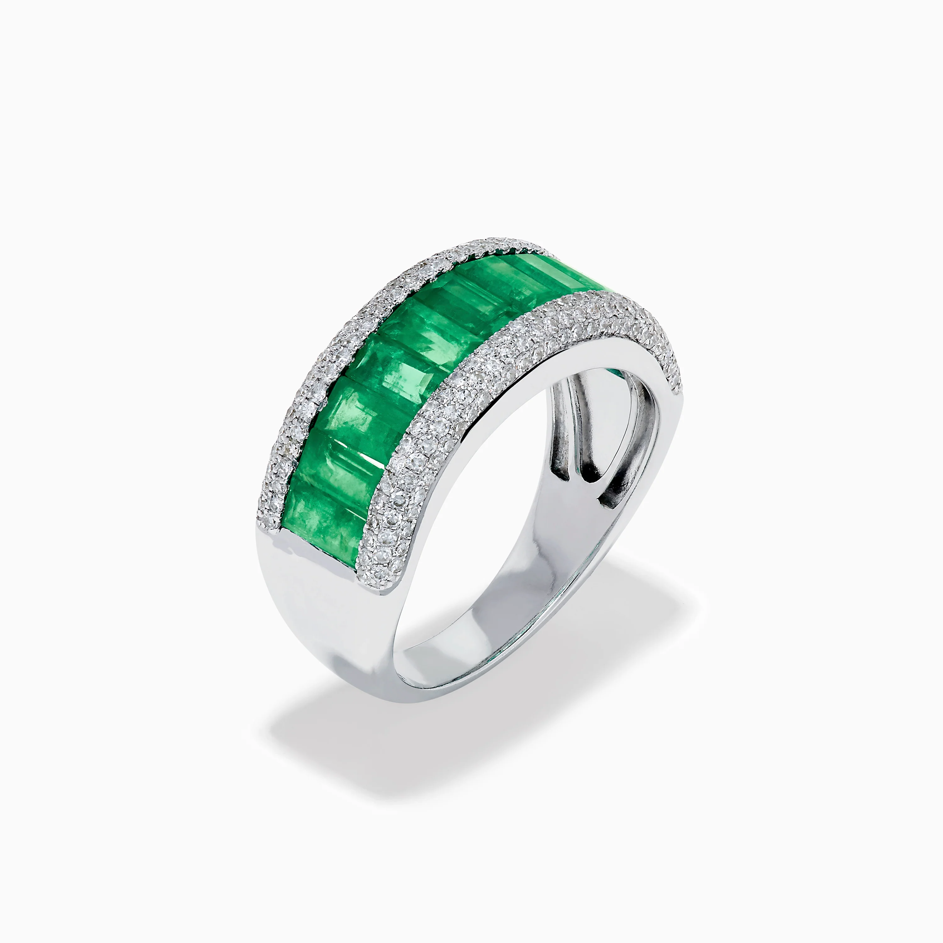 14K White Gold Emerald Baguette and Diamond Pavé Ring - Image 4